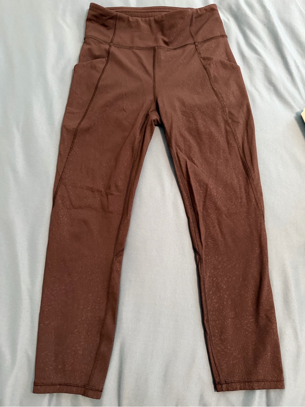 Black Lululemon Women's Leggings - size 6